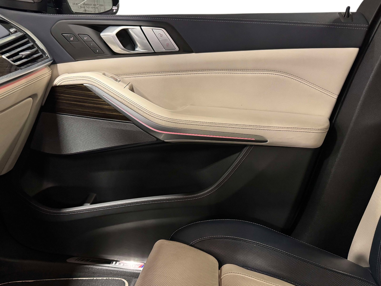 Used 2020 BMW X7 M50i image 25