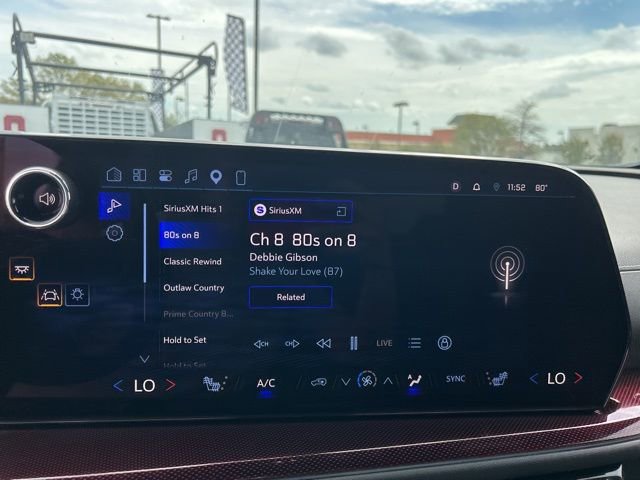 Used 2026 Chevrolet Traverse Z71 w/ Driver Confidence Package image 25