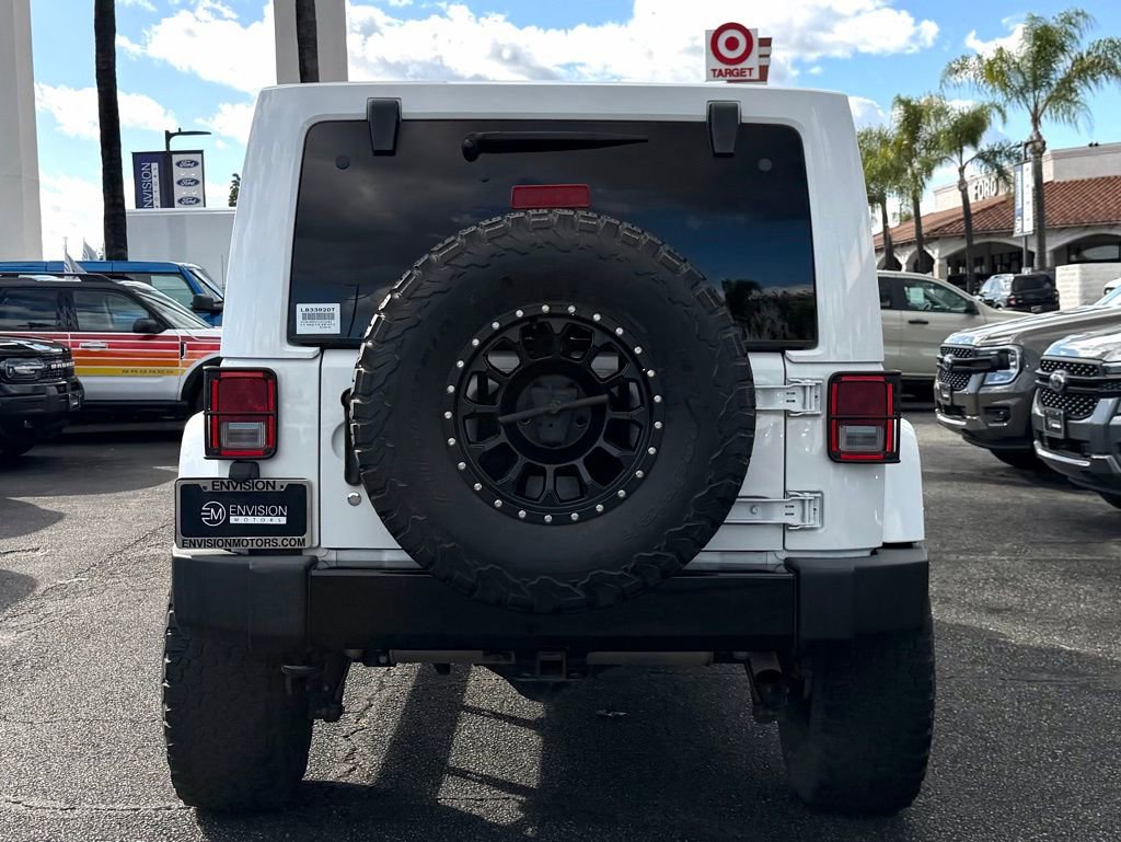 Used 2018 Jeep Wrangler Unlimited Sahara image 9