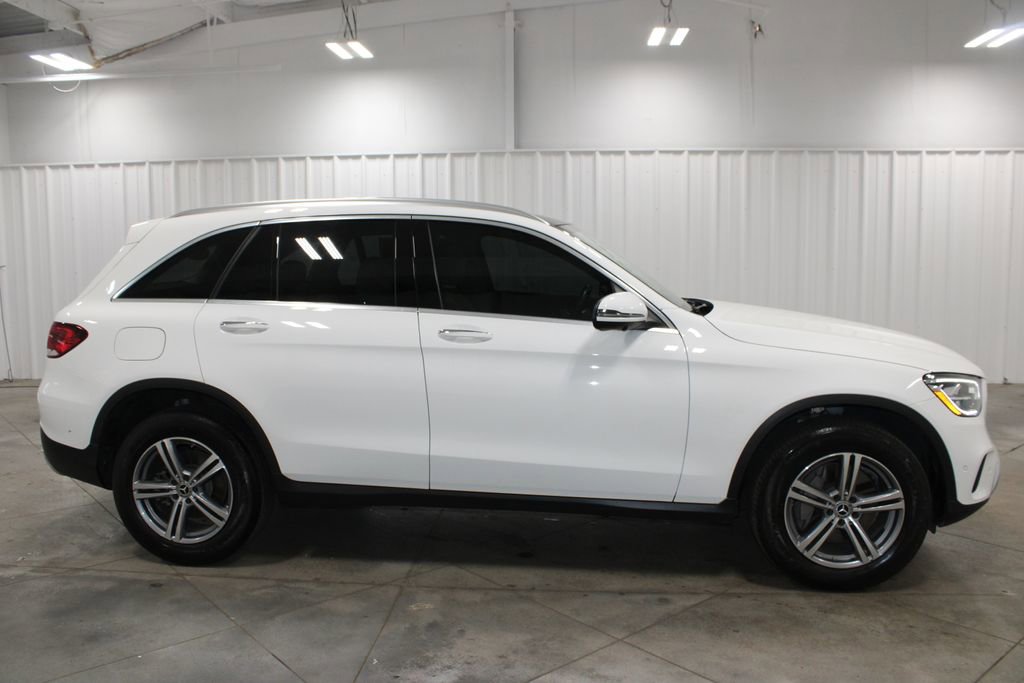 Used 2022 Mercedes-Benz GLC 300 4MATIC image 11