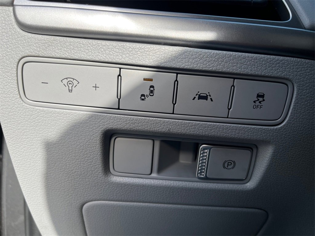 Used 2022 Hyundai Palisade SE image 10