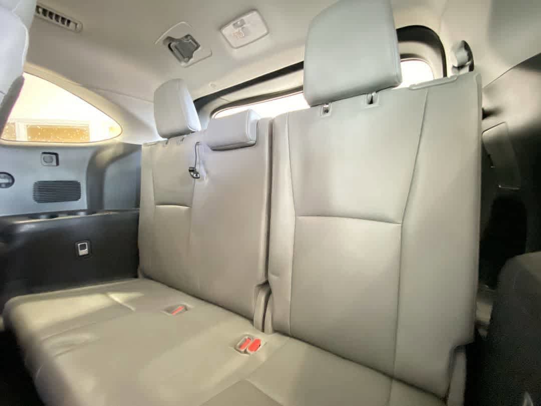 Used 2022 Toyota Highlander XLE AWD/4WD image 27