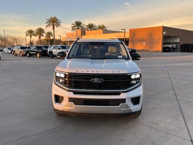 Used 2025 Ford Expedition Max Platinum image 5