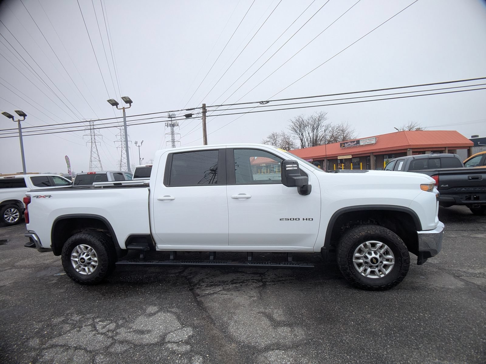 Used 2021 Chevrolet Silverado 2500 LT w/ Convenience Package AWD/4WD image 7
