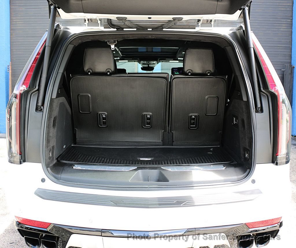 Used 2023 Cadillac Escalade V AWD/4WD image 9