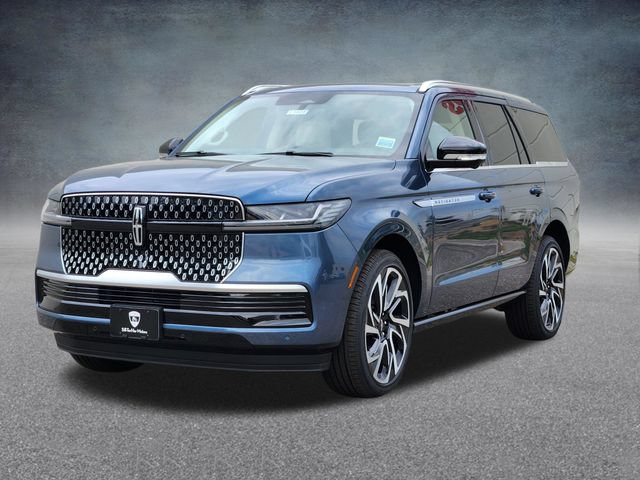 New 2027 Lincoln Navigator Reserve AWD/4WD image 3