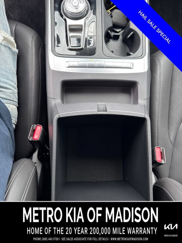 Used 2026 Kia Carnival EX FWD image 23