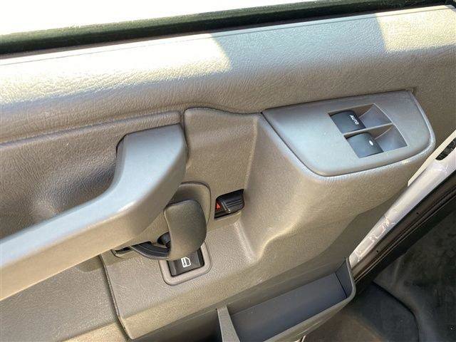 New 2024 Chevrolet Express 3500 w/ Power Convenience Package image 31
