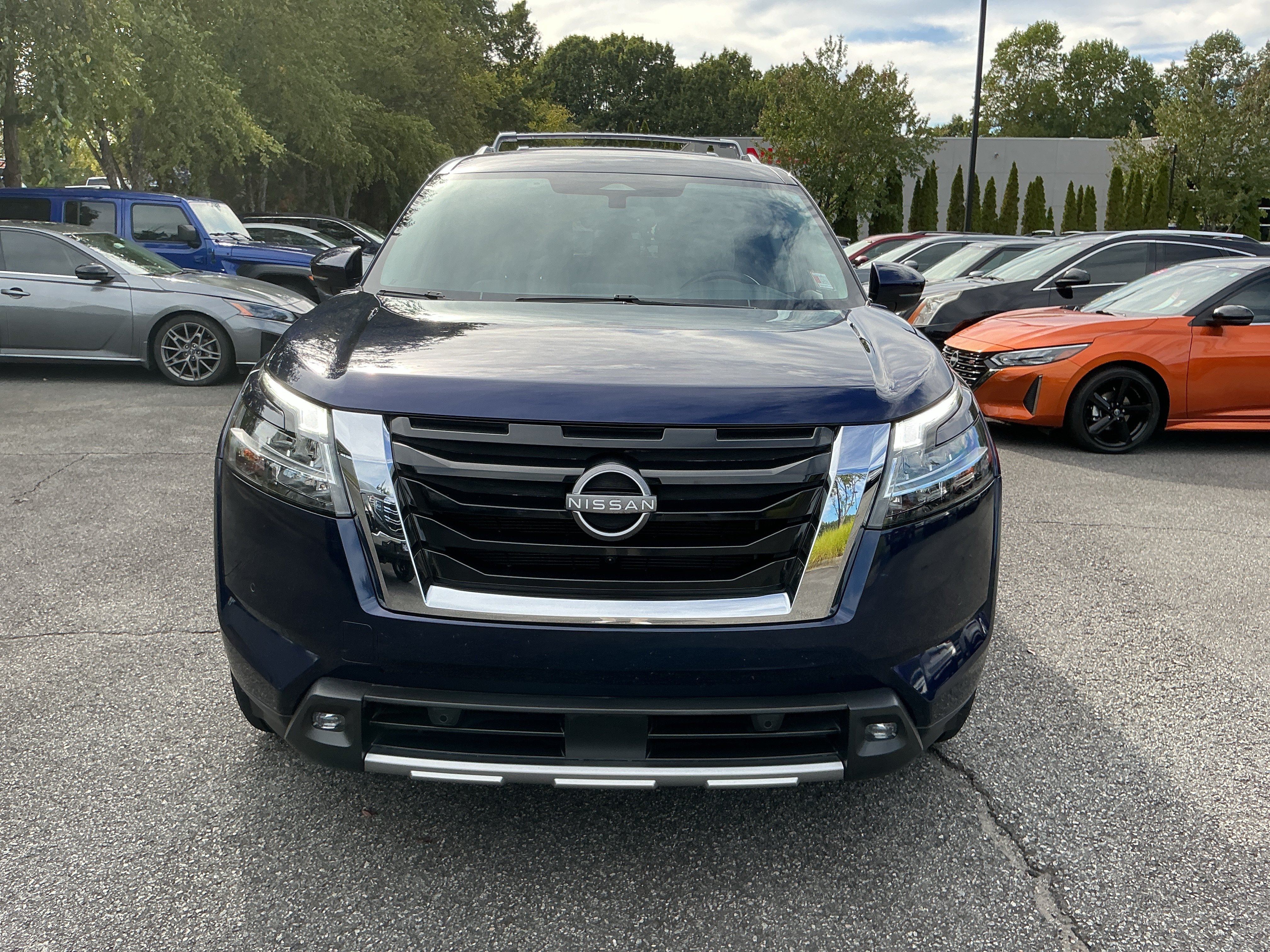 Certified 2022 Nissan Pathfinder SL FWD image 6