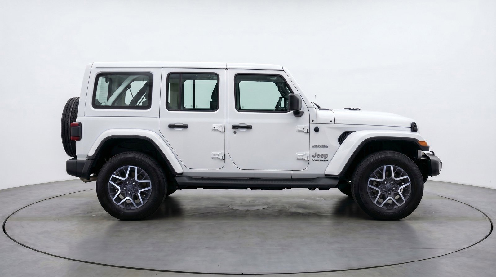 Used 2025 Jeep Wrangler Sahara image 11