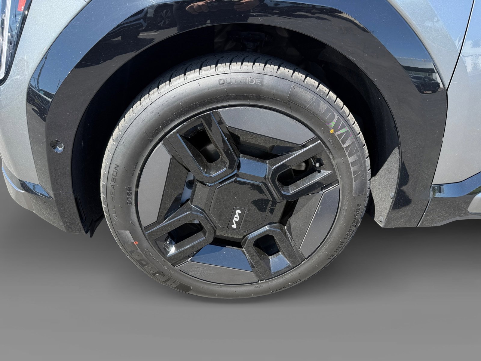 Used 2024 Kia EV9 GT-Line image 9