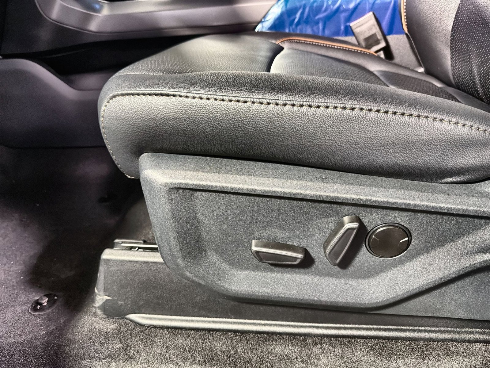 New 2026 Ford F150 Lariat w/ Equipment Group 501A Mid image 30