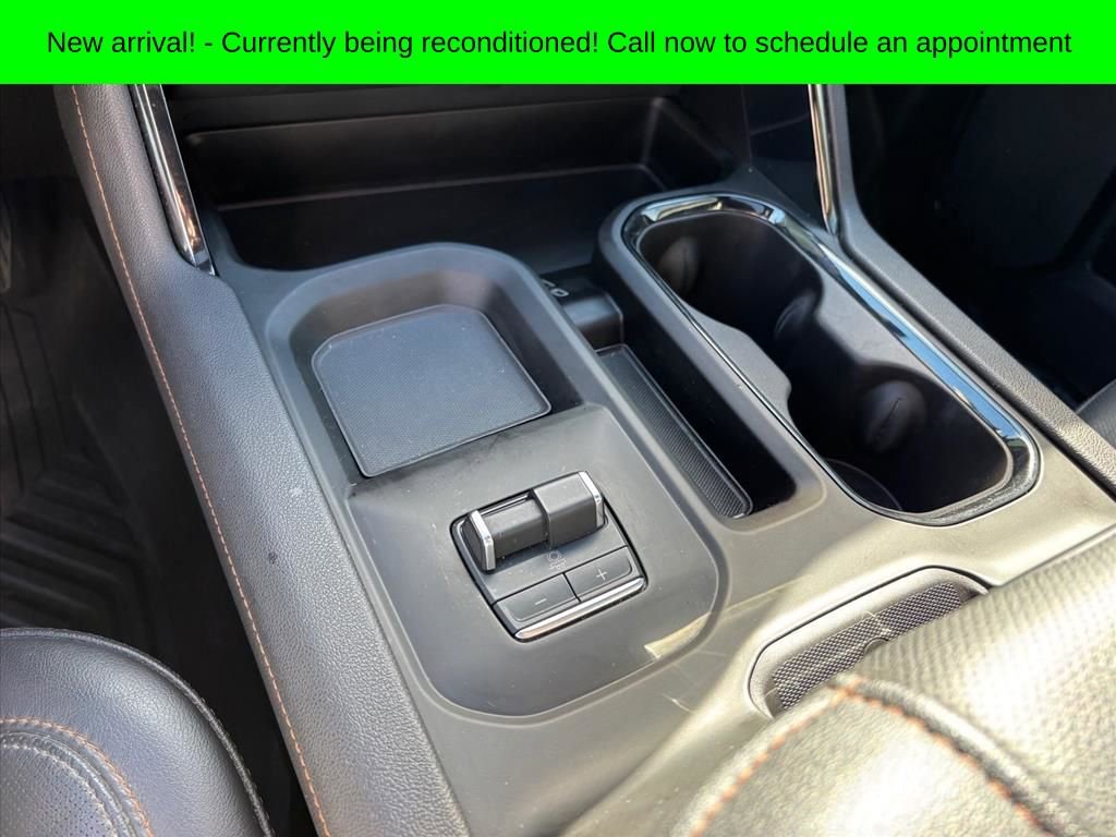 Used 2025 GMC Sierra 2500 AT4 w/ AT4 Premium Plus Package image 19