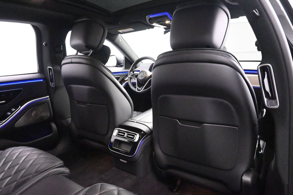 Used 2024 Mercedes-Benz S 580e 4MATIC Sedan image 21