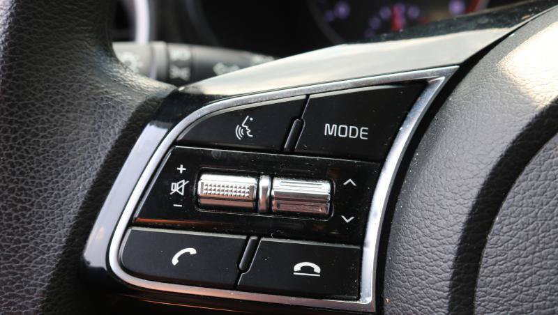 Used 2020 Kia Forte LXS FWD image 7