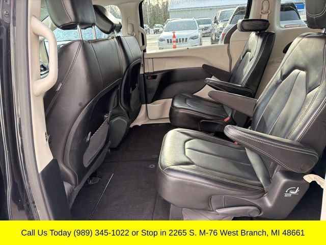 Used 2020 Chrysler Voyager Lxi image 29