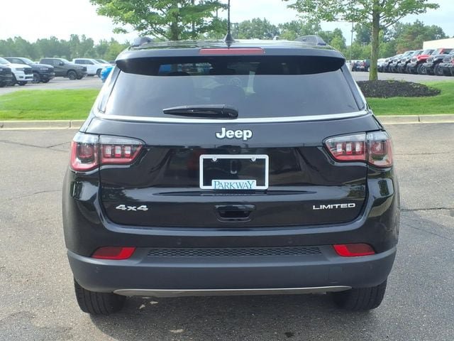 Used 2024 Jeep Compass Limited AWD/4WD image 5