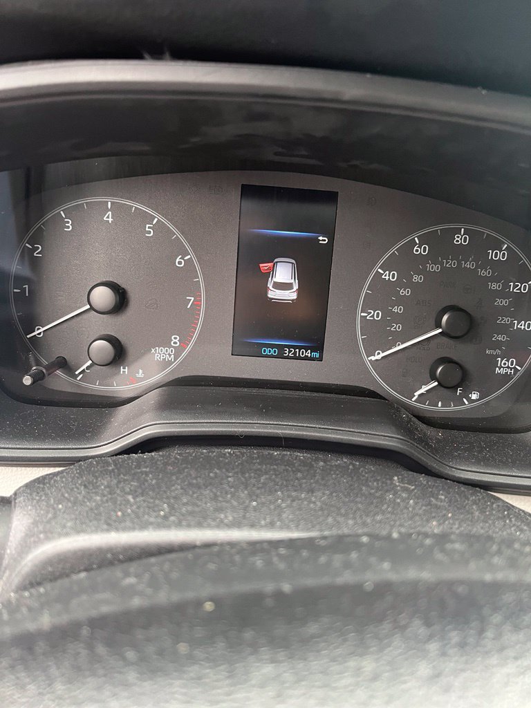 Used 2024 Toyota Corolla Cross LE FWD image 12