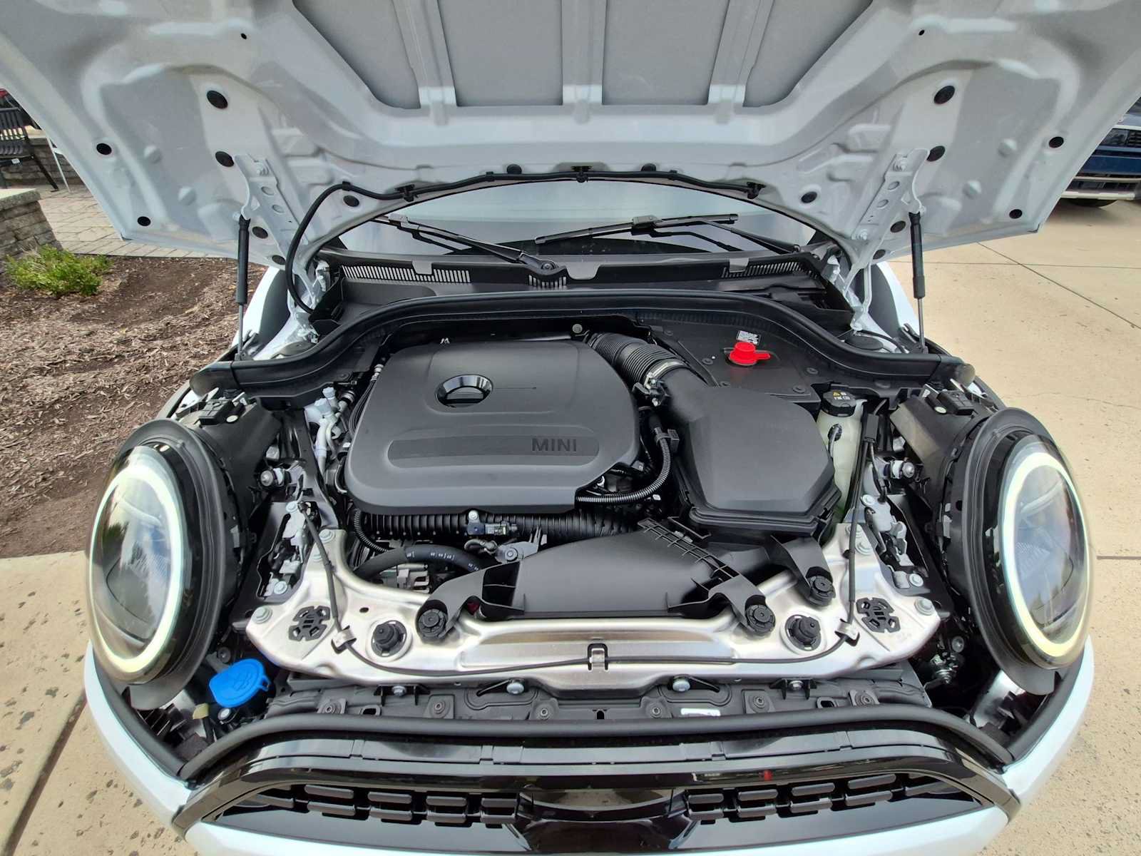 New 2027 MINI Cooper 2-Door Hardtop FWD image 15