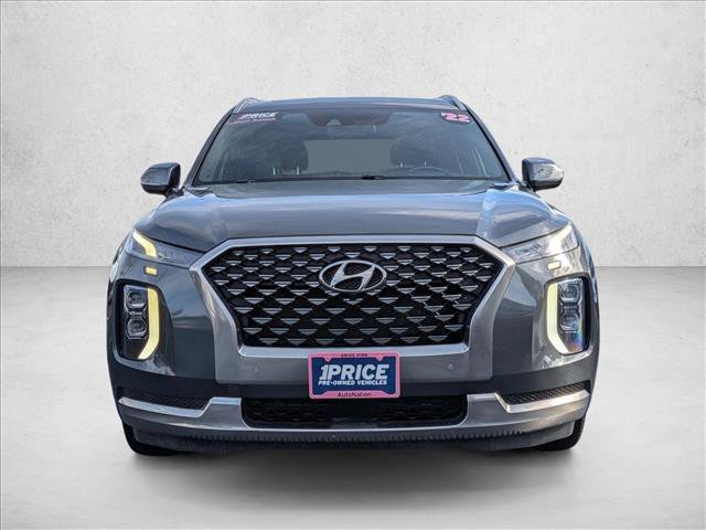 Used 2022 Hyundai Palisade Calligraphy image 2