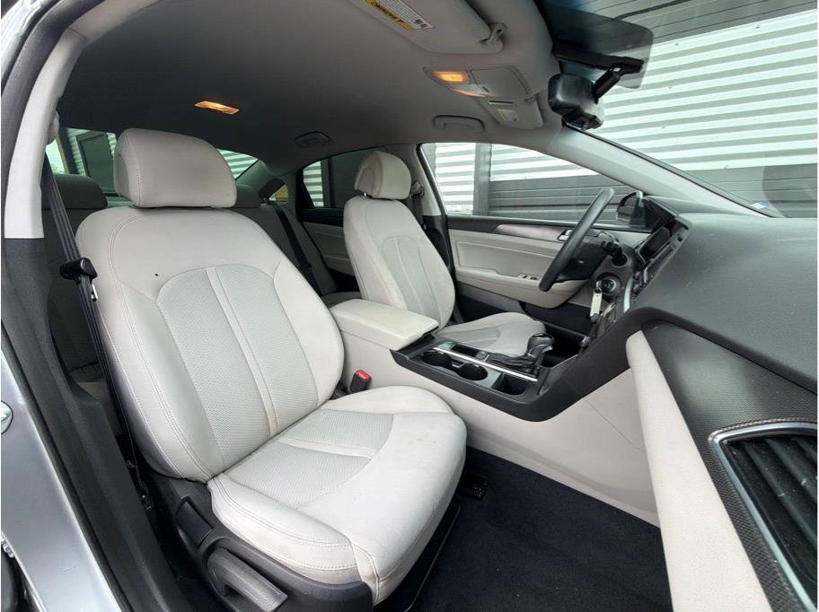 Used 2015 Hyundai Sonata Sport FWD image 20