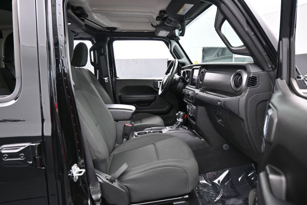 Used 2021 Jeep Gladiator Sport AWD/4WD image 38