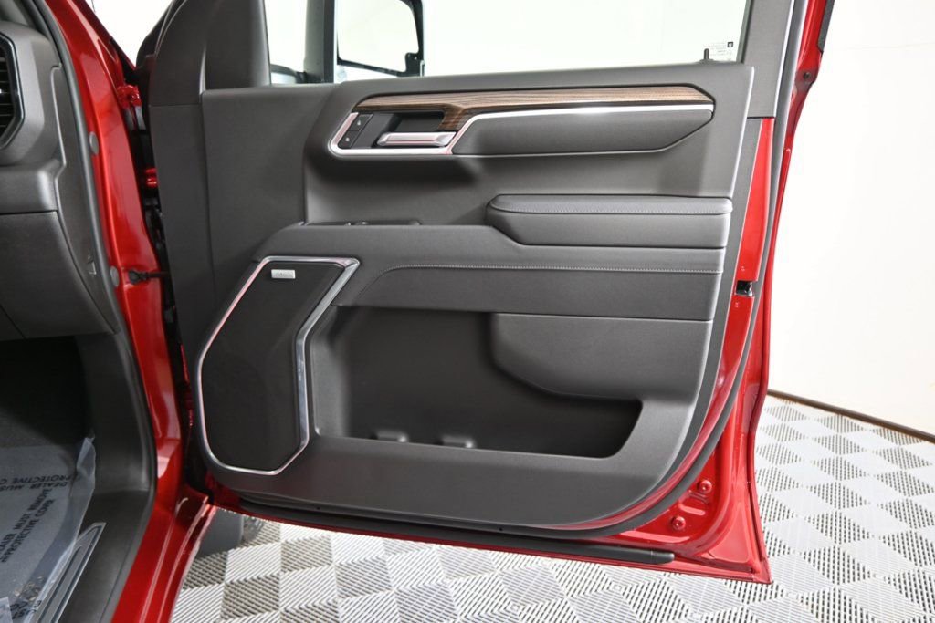 New 2026 Chevrolet Silverado 1500 RST image 13