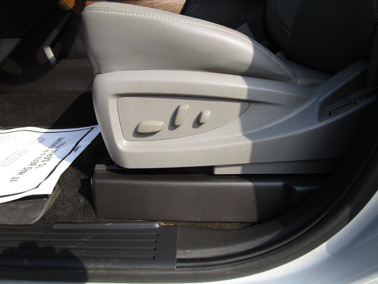 Used 2015 Chevrolet Silverado 1500 LTZ w/ LTZ Plus Package RWD image 19