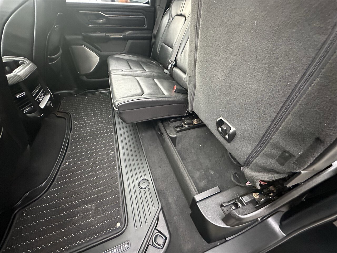 Used 2019 RAM 1500 Limited image 29