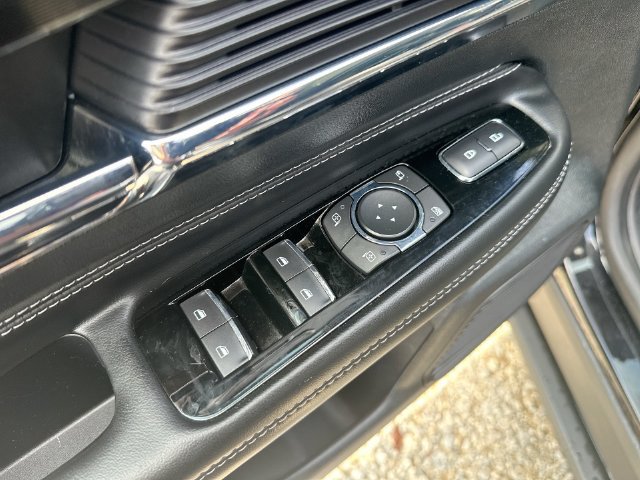 Used 2022 Lincoln Corsair AWD w/ Premium Package image 34