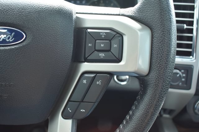 Used 2015 Ford F150 Lariat w/ Equipment Group 502A Luxury AWD/4WD image 26