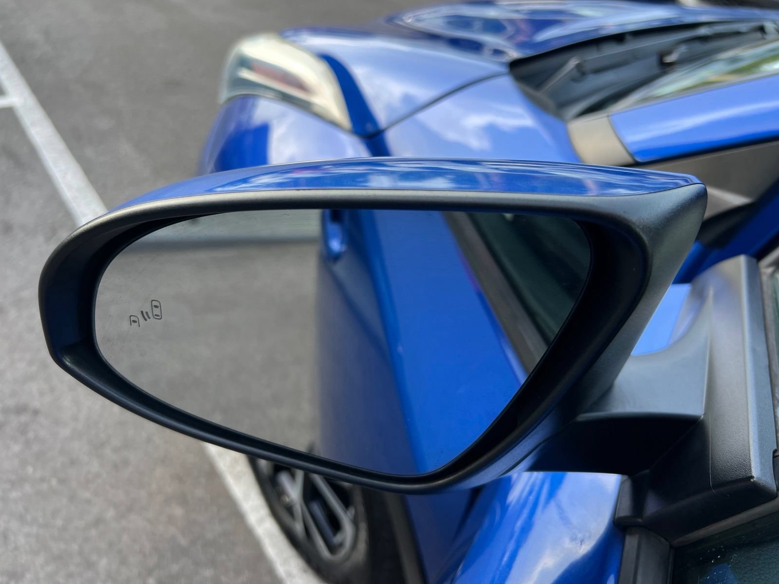 Used 2021 Toyota C-HR XLE FWD image 21