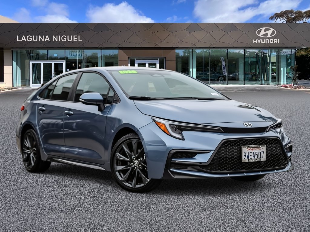 Used 2026 Toyota Corolla SE w/ SE Package