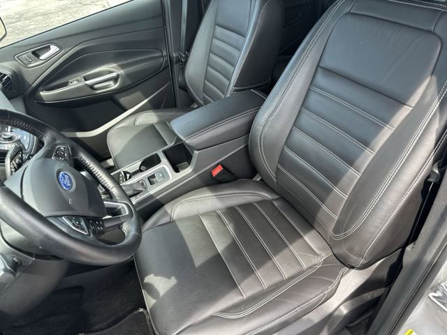 Used 2017 Ford Escape Titanium AWD/4WD image 15