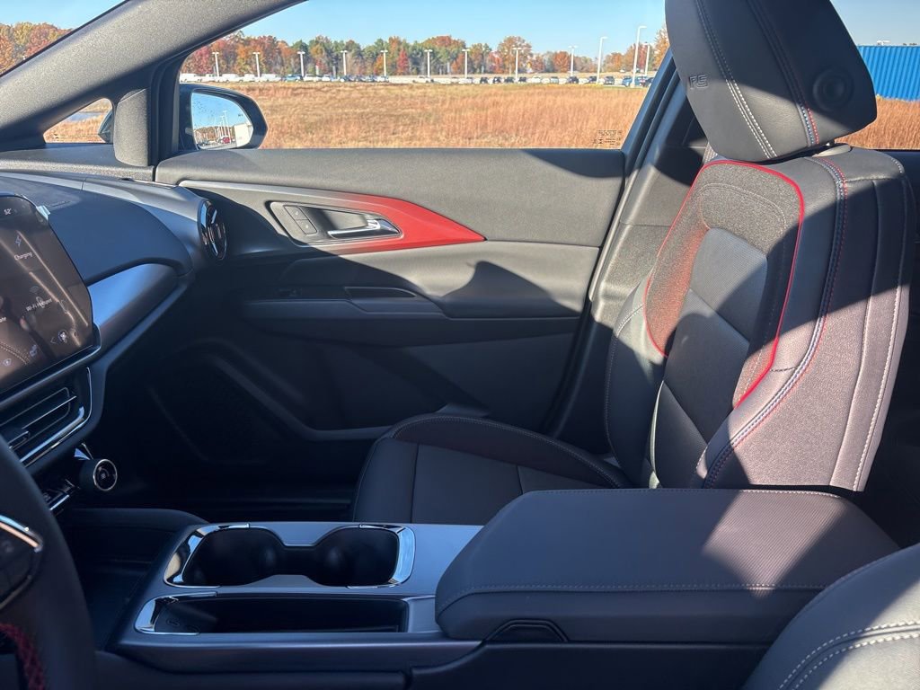 New 2026 Chevrolet Equinox EV RS AWD/4WD image 16