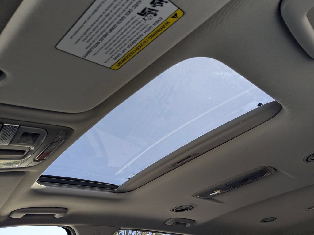 Used 2025 Kia Telluride S FWD image 28