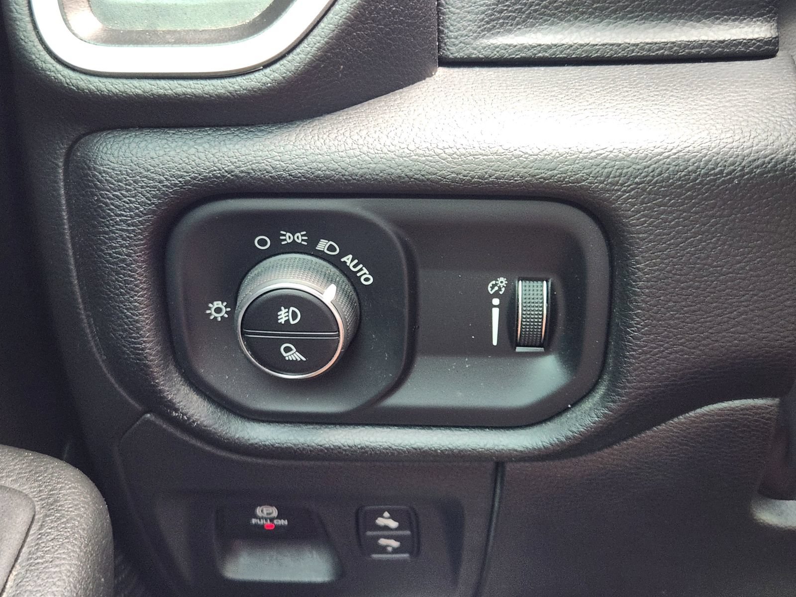Used 2023 RAM 1500 Lone Star AWD/4WD image 24