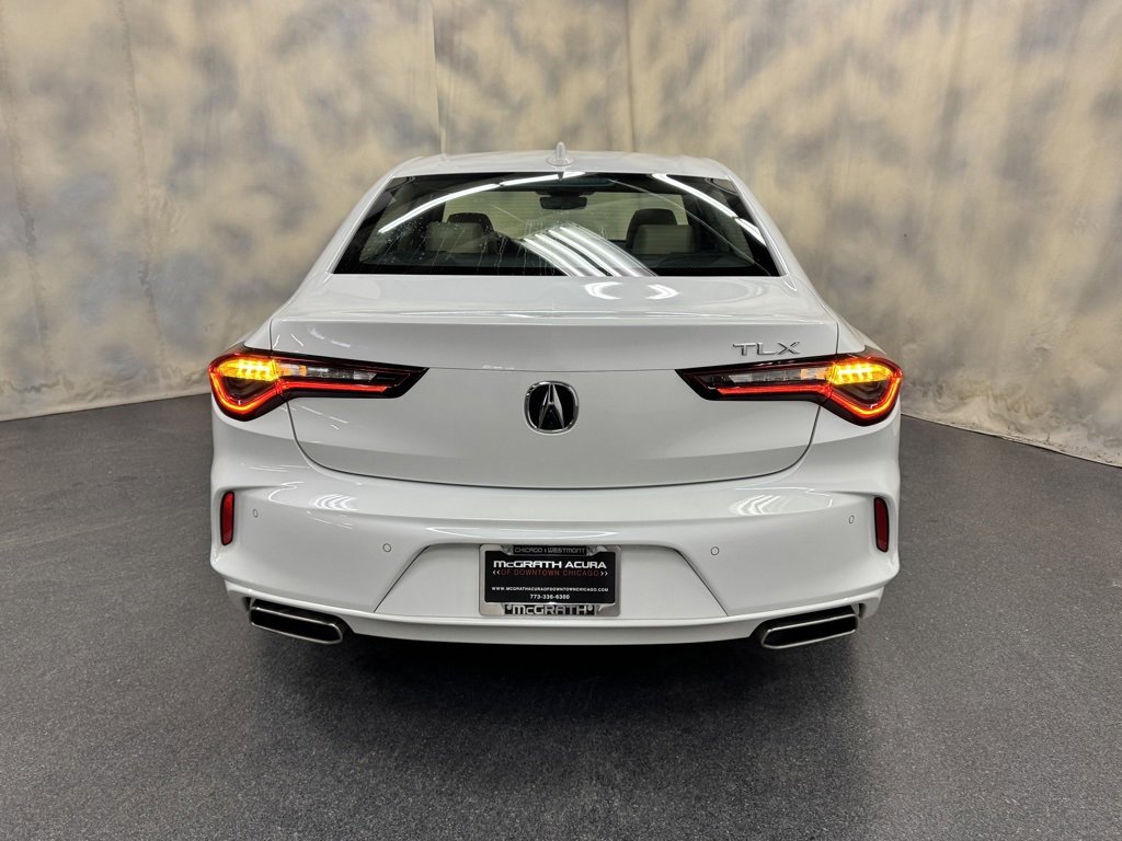 Used 2025 Acura TLX w/ Technology Package image 6