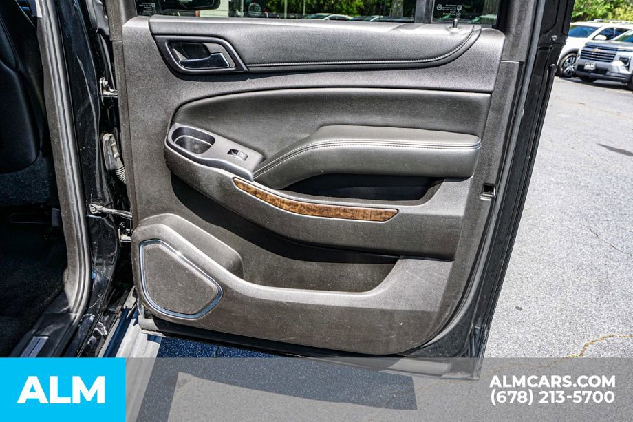 Used 2015 Chevrolet Suburban LT RWD image 60