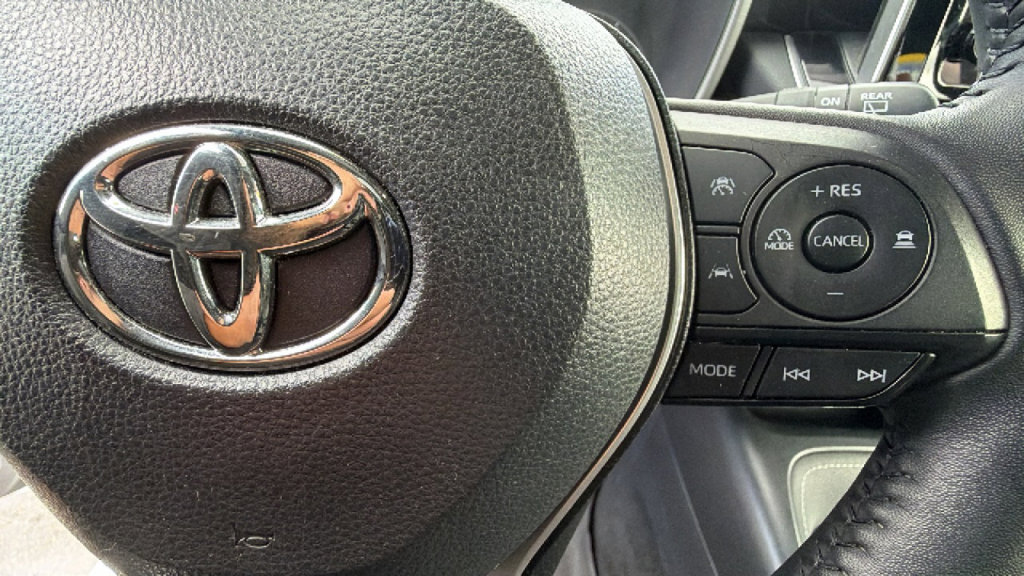 Certified 2023 Toyota Corolla SE FWD image 20