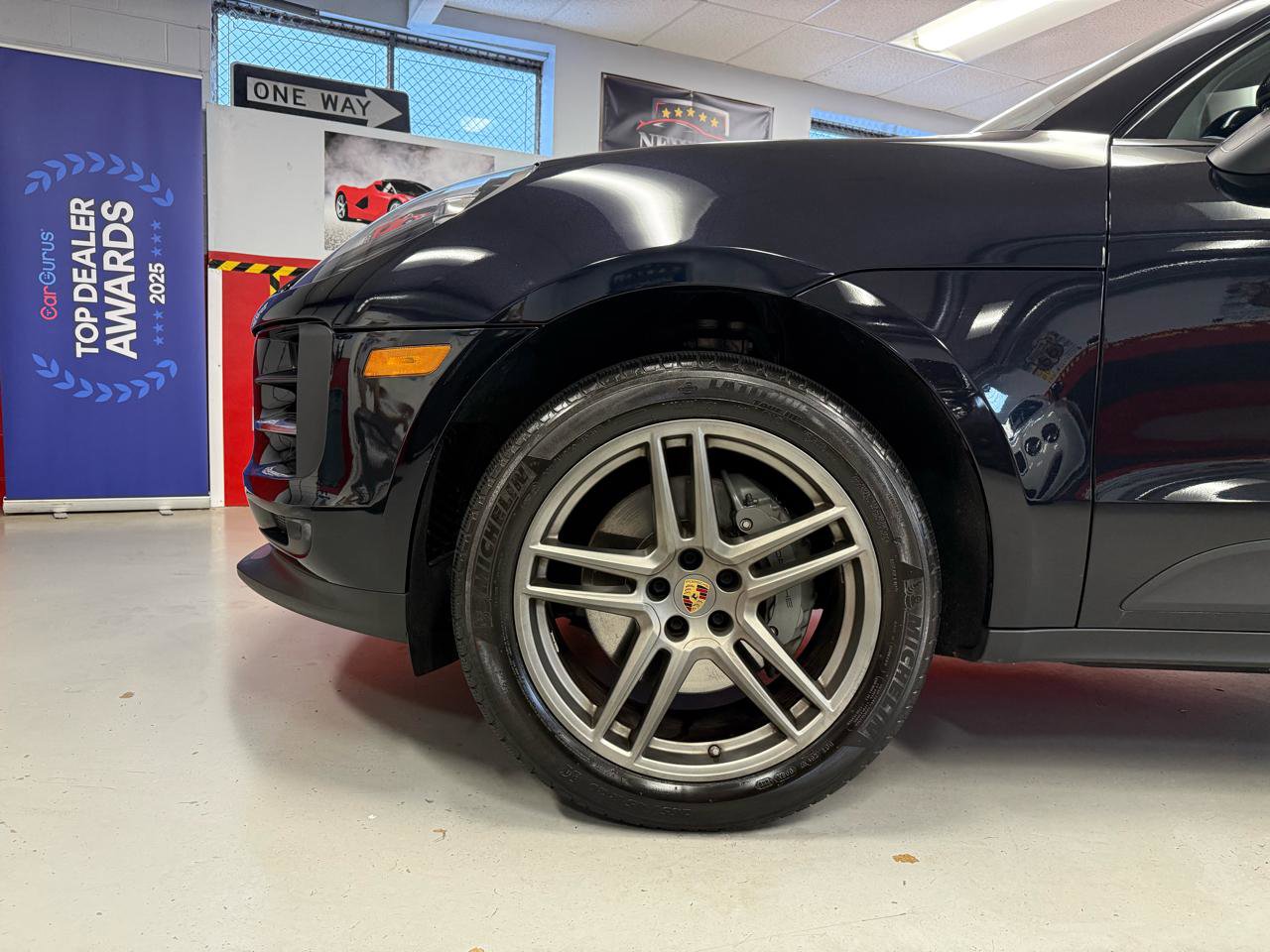 Used 2021 Porsche Macan S AWD/4WD image 19