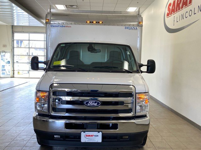 Used 2026 Ford E-350 and Econoline 350 Super Duty w/ Power Equipment Group image 3