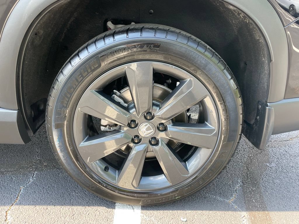 Certified 2025 Honda Pilot Sport image 44