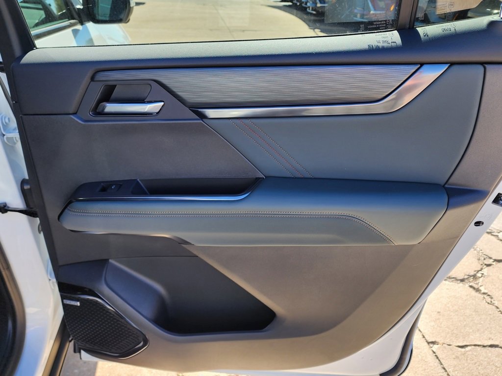 New 2026 GMC Acadia AT4 w/ Super Cruise Package image 43