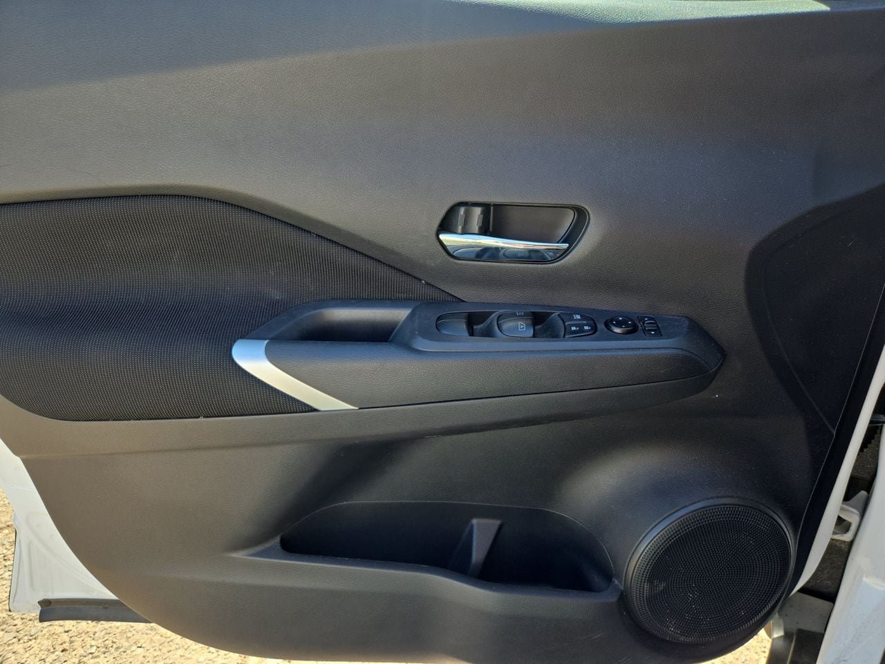 Used 2023 Nissan Kicks SV FWD image 16