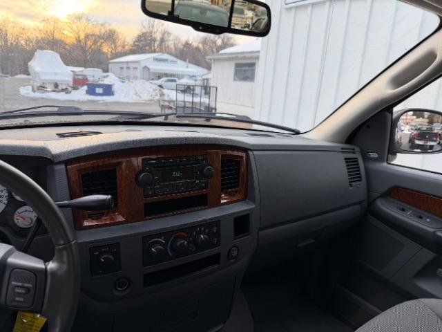 Used 2006 Dodge Ram 1500 Truck SLT image 18