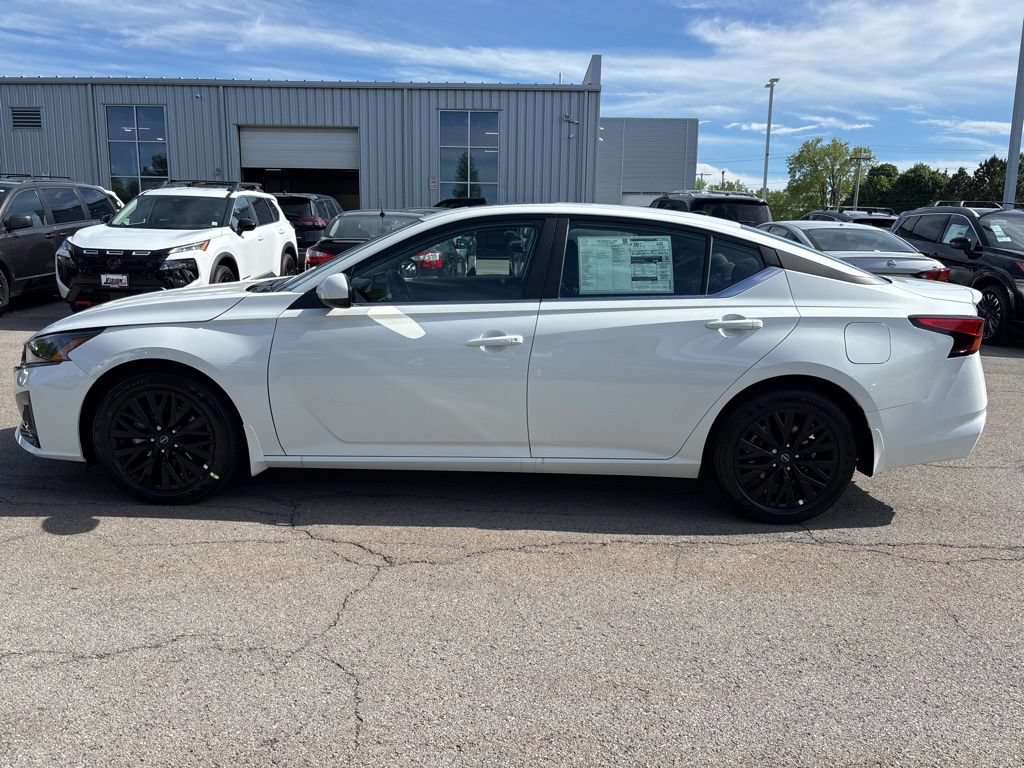 New 2026 Nissan Altima 2.5 SV w/ SV Special Edition Package FWD image 8