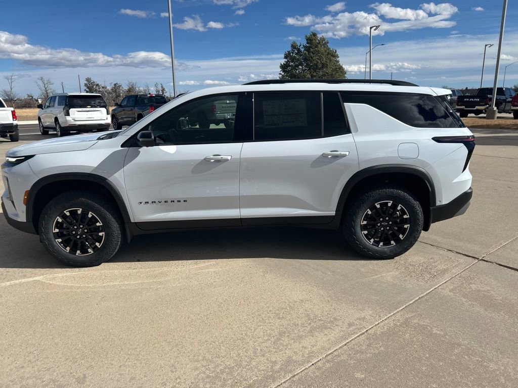 New 2026 Chevrolet Traverse Z71 w/ Enhanced Driving Package image 2