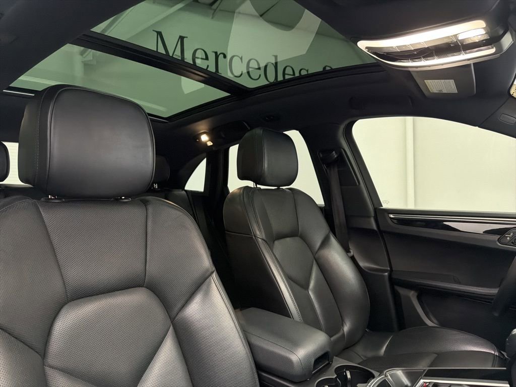Used 2022 Porsche Macan image 29