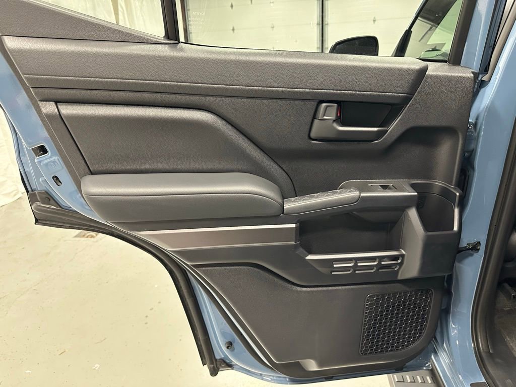 Used 2025 Toyota 4Runner SR5 image 41